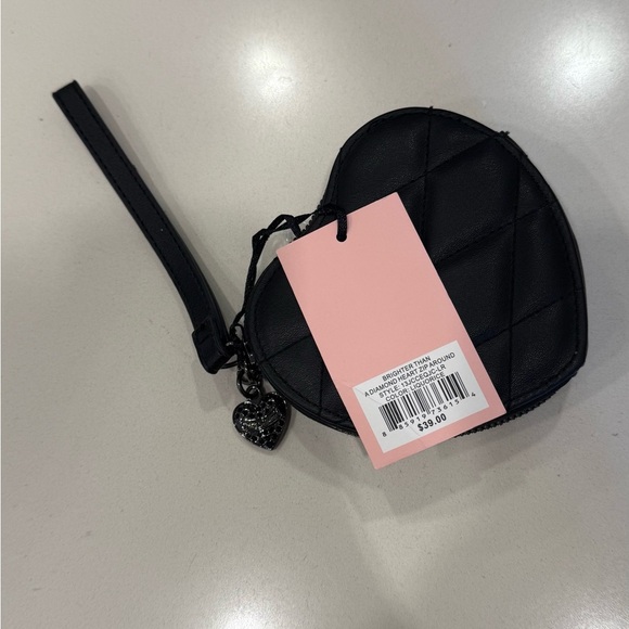 Juicy Couture Quilted Black Heart Wristlet - Picture 9 of 9